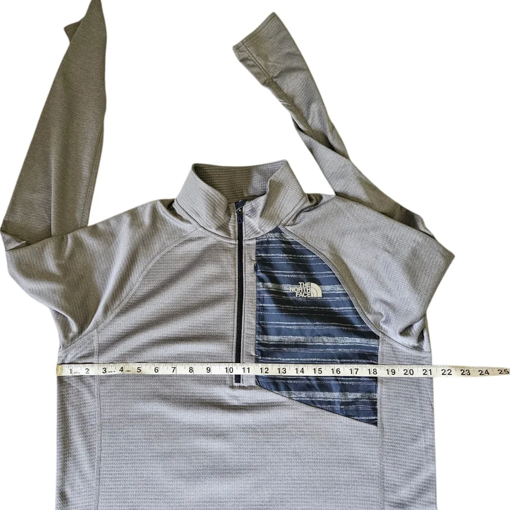 The North Face Men's Quarter-Zip Pullover Medium Gray Running